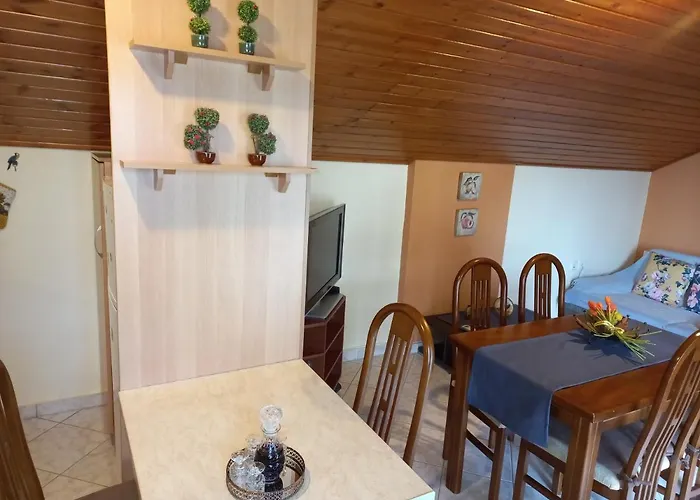 Sofita View Apartamento *